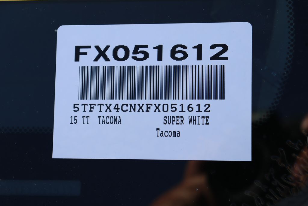 2015 Toyota Tacoma  7