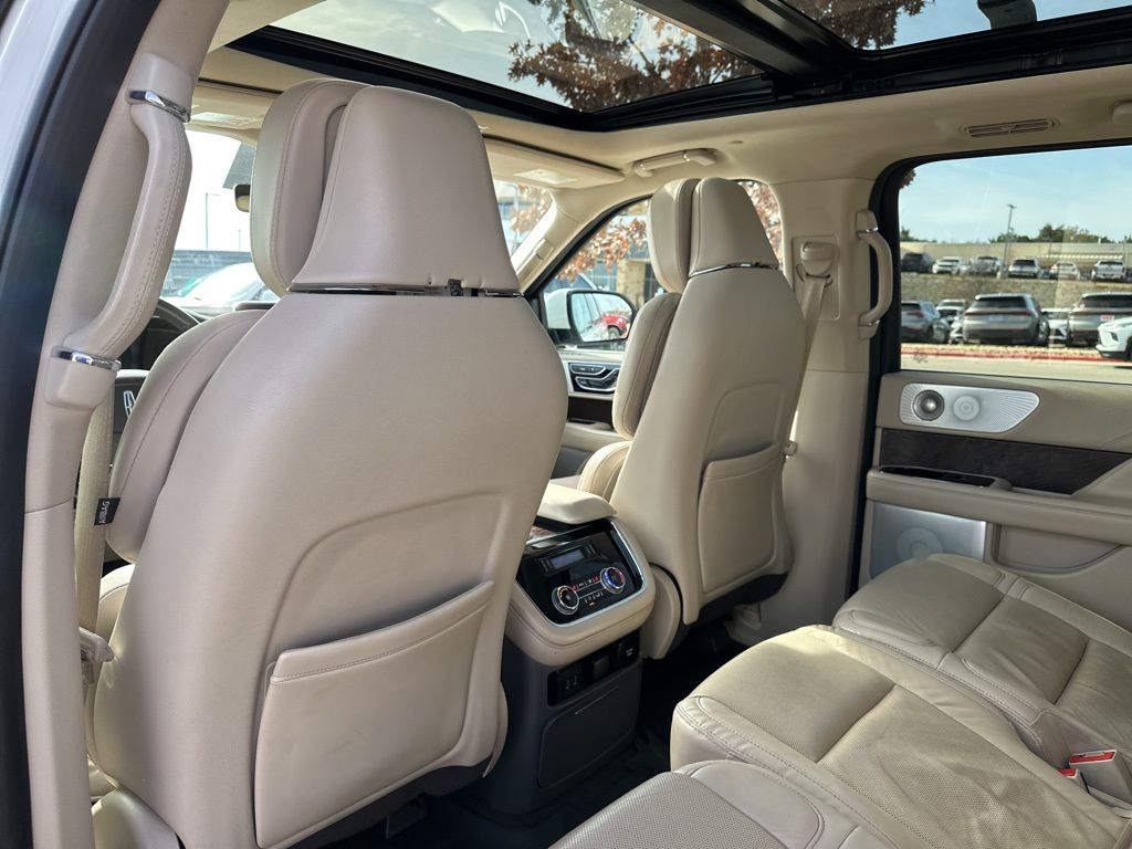 Used Car 2020 Lincoln Navigator L  L Reserve For Sale Under $35,000 In Austin, Texas