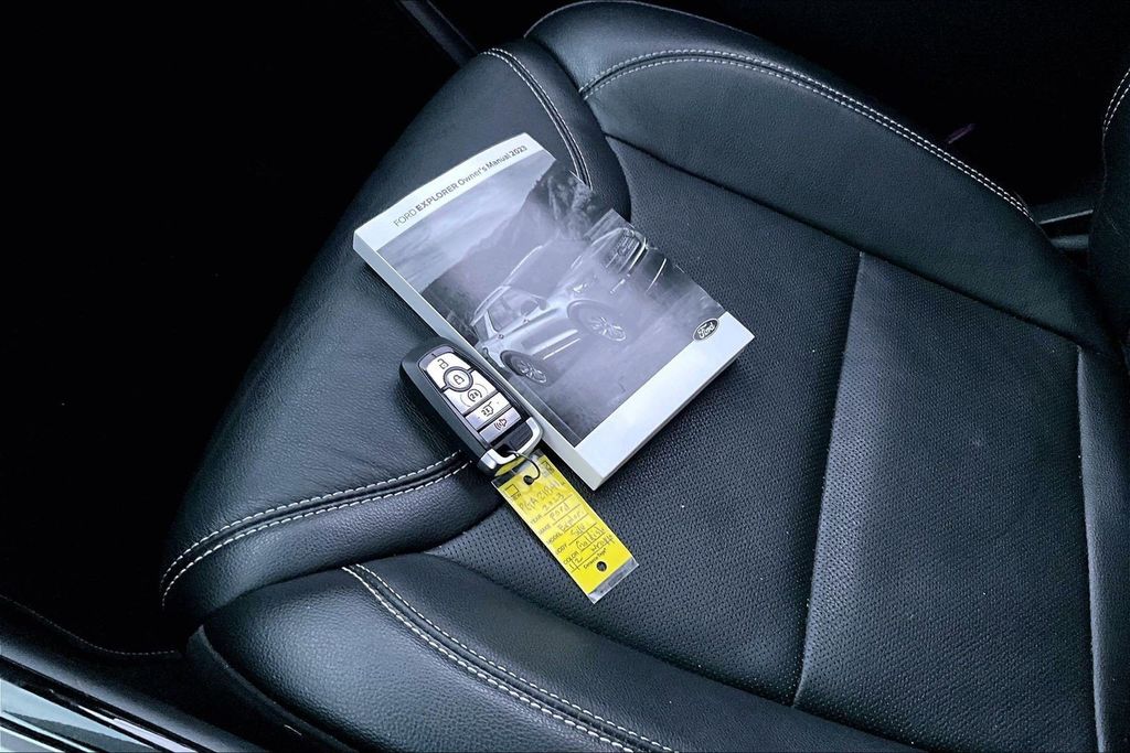 Used 2023 Gray Ford ST image 10