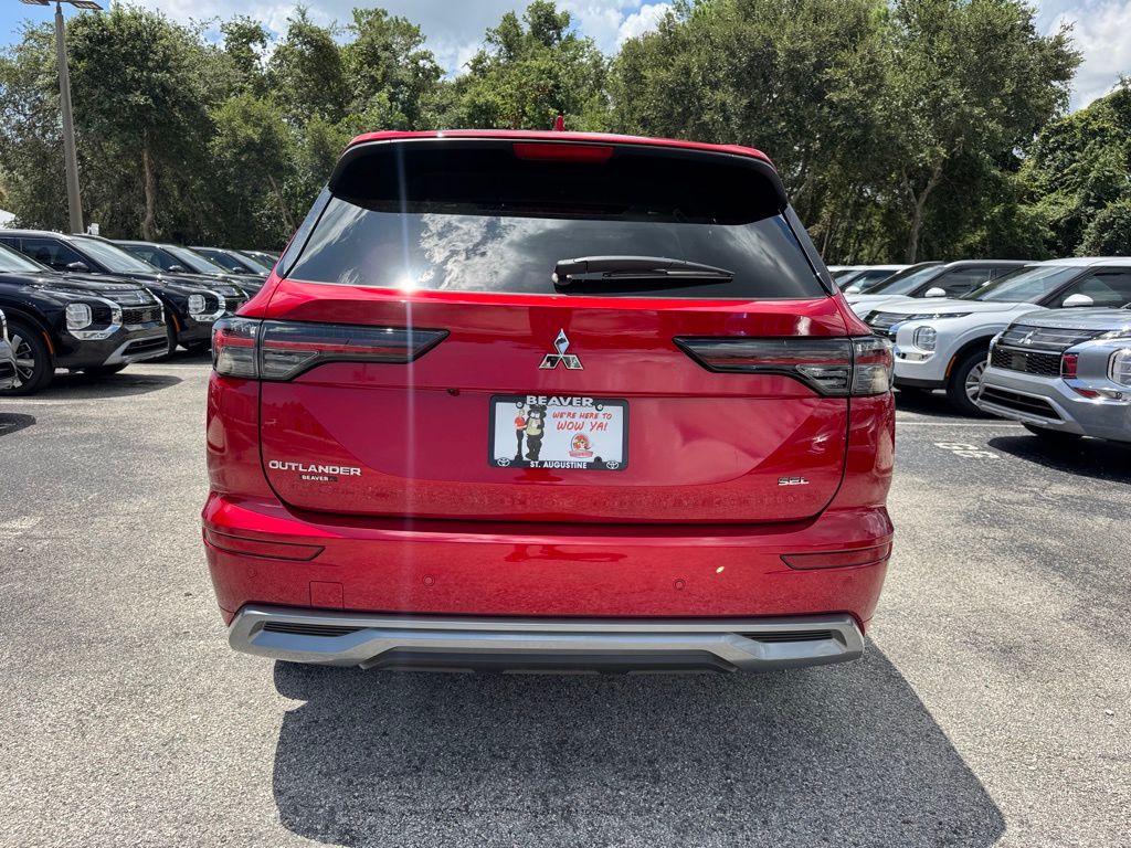 2025 Mitsubishi Outlander SEL photo 4