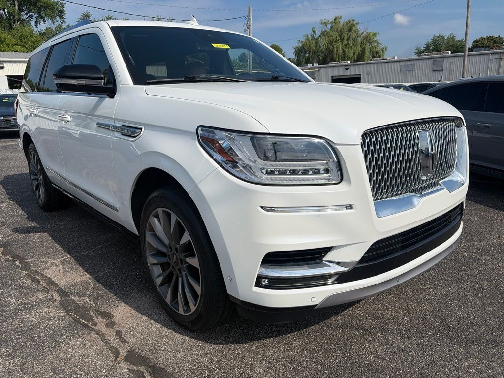 White 2021 Lincoln Navigator SUV / Crossover Four-Wheel Drive Automatic