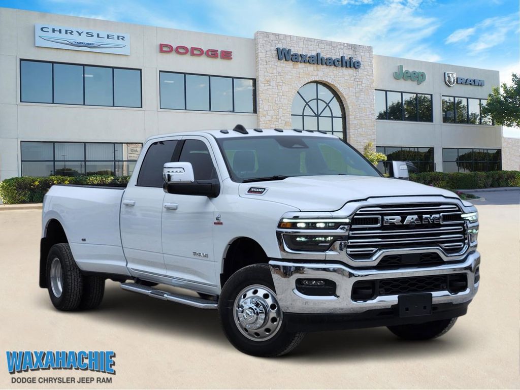 2026 RAM 3500 Laramie Crew Cab LB DRW 4WD