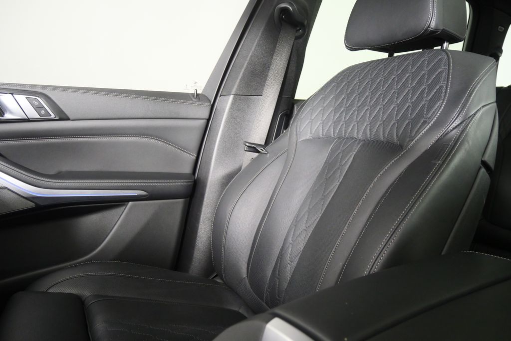 Thumbnail: 2023 BMW X5 - 27