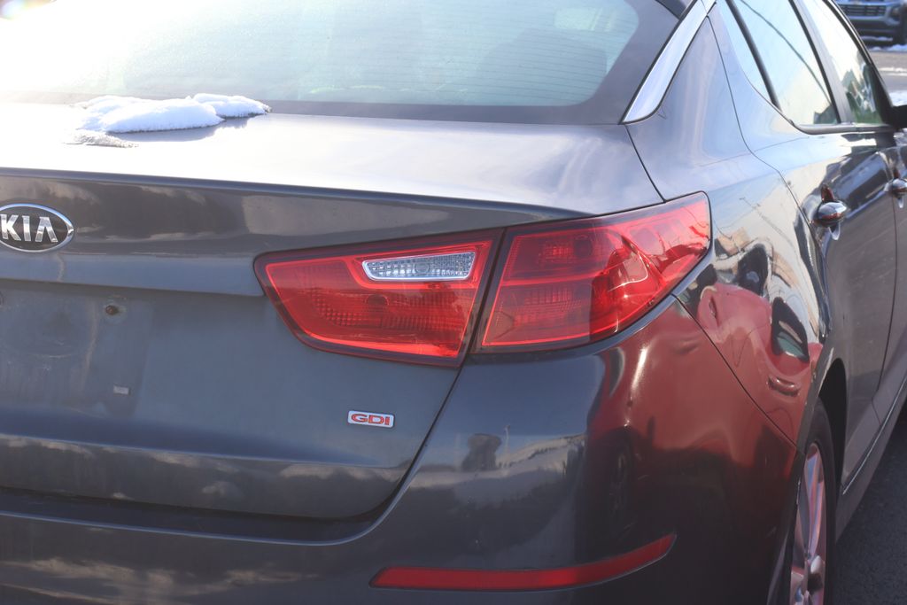 Thumbnail: 2015 Kia Optima - 8