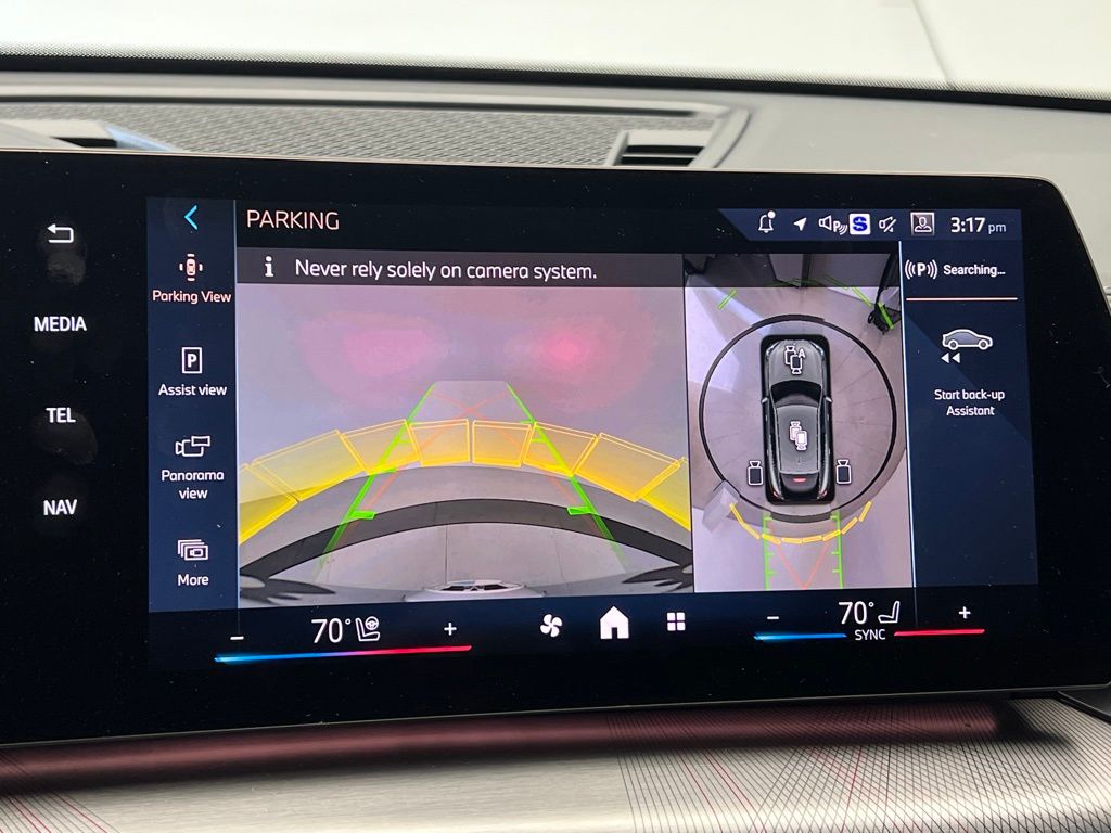 Thumbnail: 2025 BMW X2 - 14