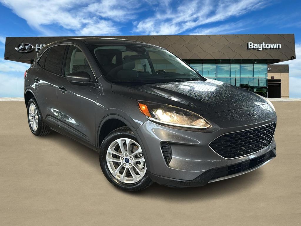 2021 Ford Escape SE - 0