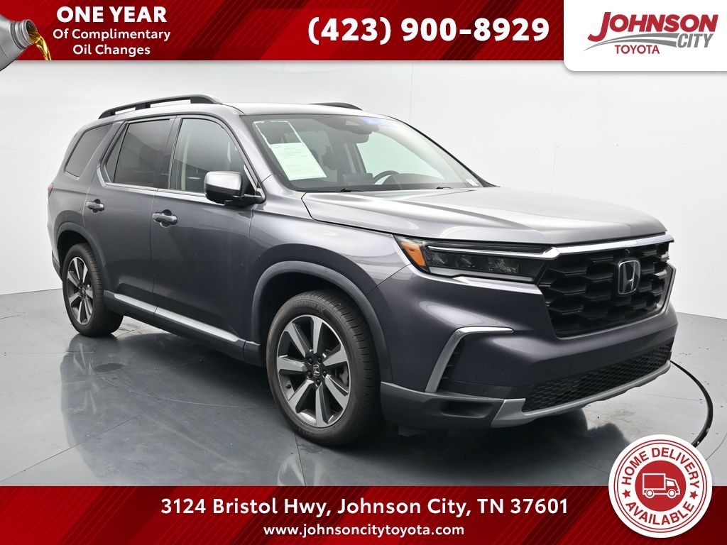 Gray (Modern Steel Metallic) 2023 Honda Pilot SUV / Crossover All-Wheel Drive Automatic