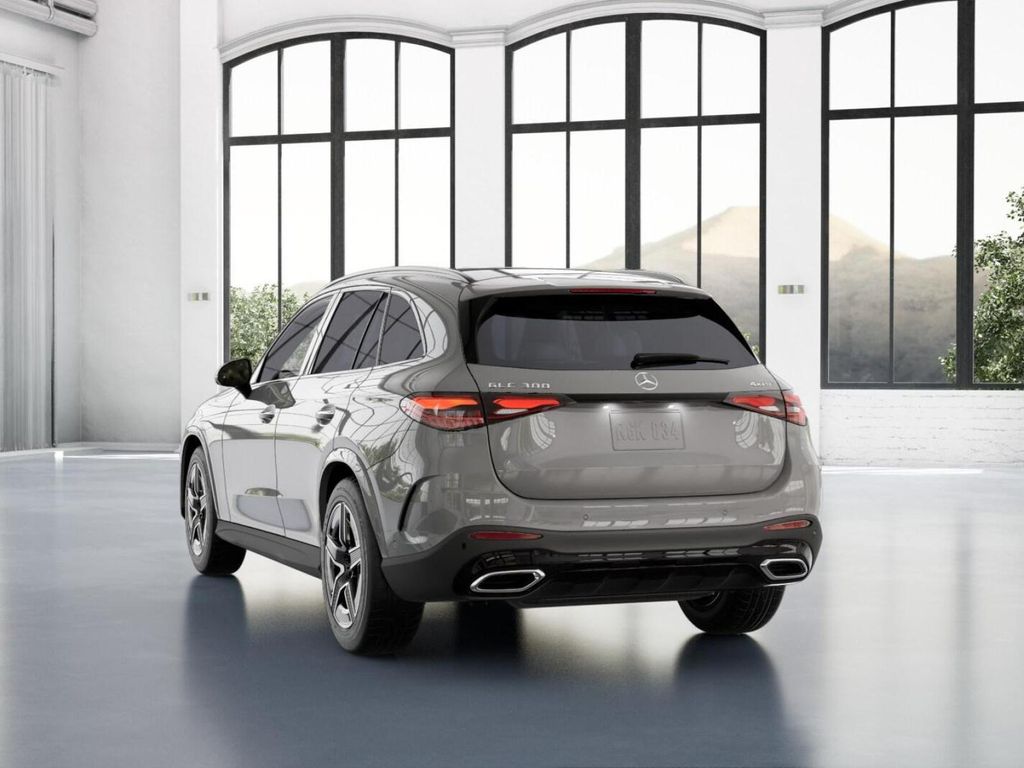 Thumbnail: 2026 Mercedes-Benz GLC - 27
