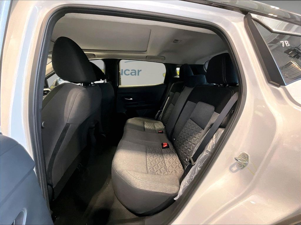 2026 Nissan Kicks — photo 10