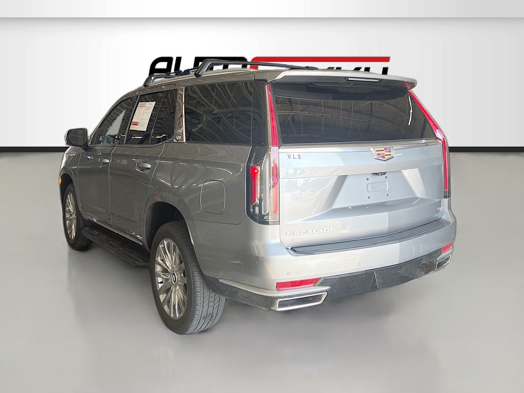 Used 2023 Silver Cadillac Premium Luxury image 5