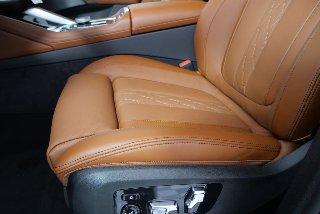 Thumbnail: 2026 BMW X6 - 9