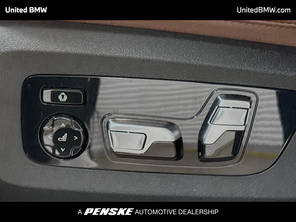 Thumbnail: 2024 BMW X7 - 4