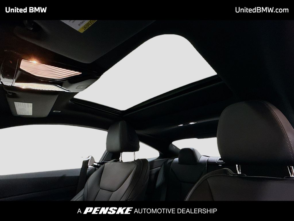 Thumbnail: 2025 BMW 4 Series - 12