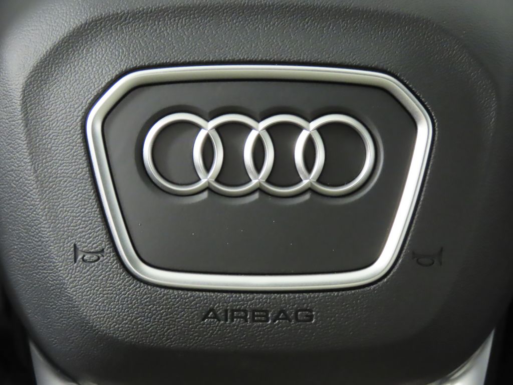 Thumbnail: 2025 Audi Q3 - 17