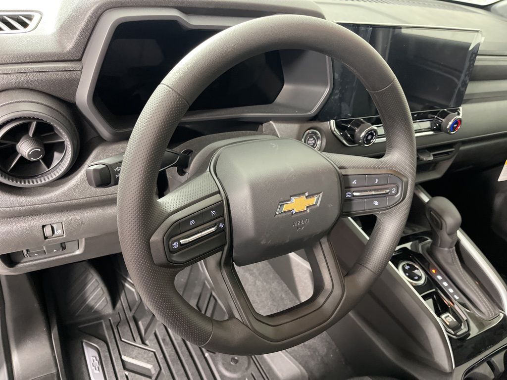 Thumbnail: 2026 Chevrolet Colorado - 24
