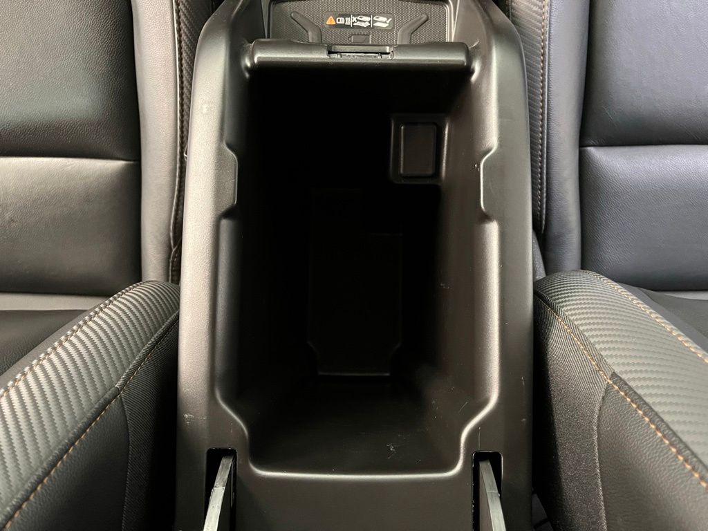 2022 GMC Canyon AT4 w/Leather