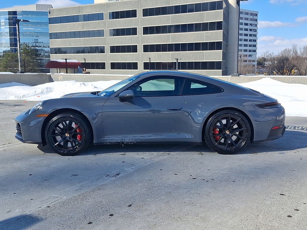 Thumbnail: 2026 Porsche 911 - 2