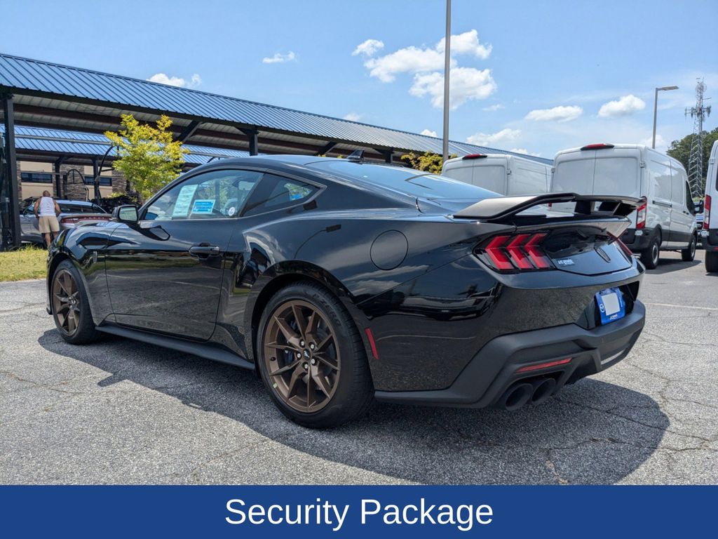 2025 Ford Mustang Dark Horse