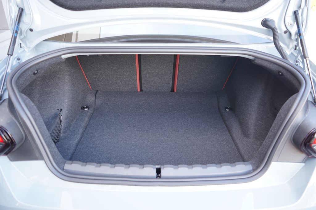 Thumbnail: 2026 BMW 2 Series - 21