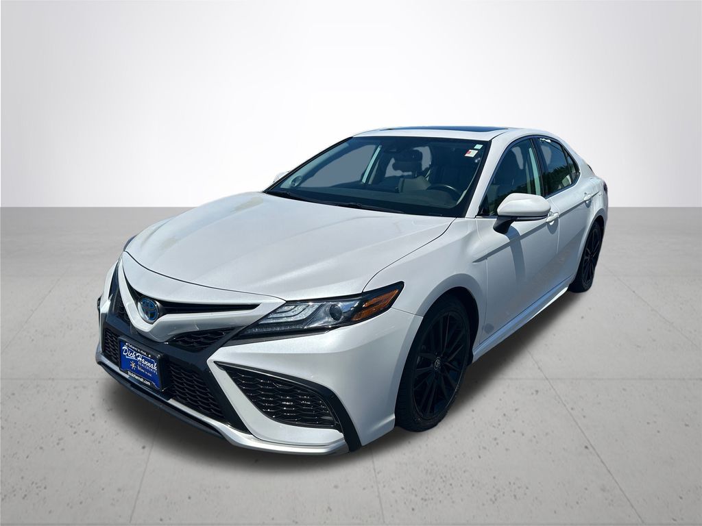 2023 Toyota Camry Hybrid XSE