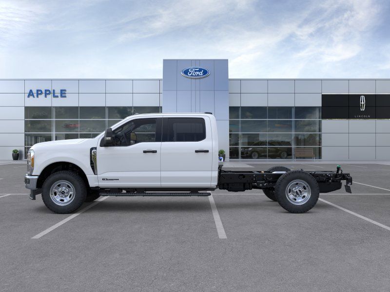 2026 Ford F-350 Chassis XL