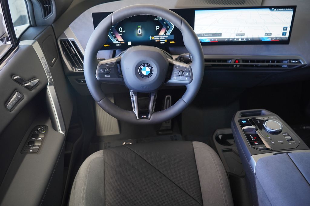 Thumbnail: 2026 BMW iX - 15
