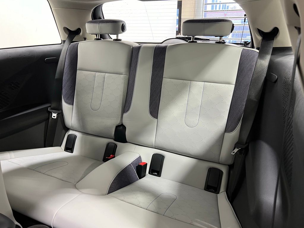 Thumbnail: 2025 MINI Cooper - 19