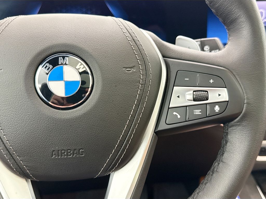 Thumbnail: 2026 BMW X5 - 12