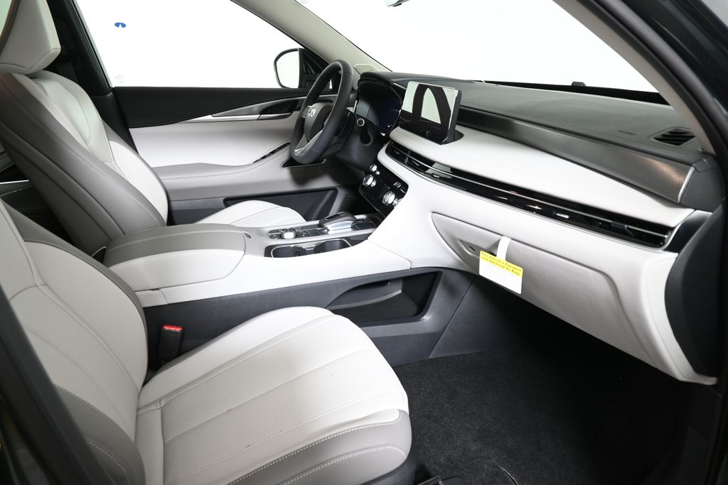 Thumbnail: 2026 INFINITI QX60 - 22