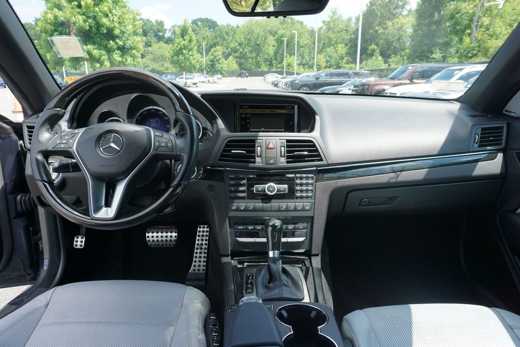 Thumbnail: 2012 Mercedes-Benz E-Class - 13