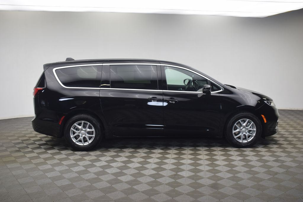 new 2026 Chrysler Pacifica car, priced at $42,456