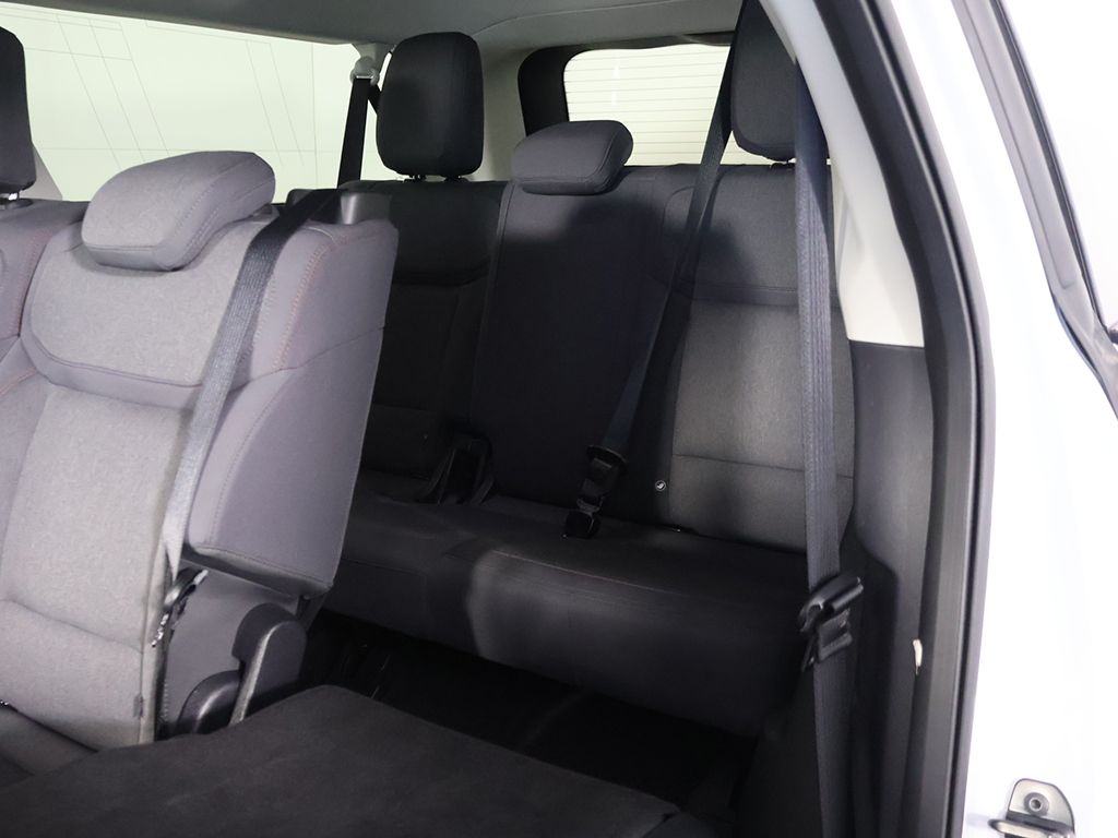 Used 2025 Silver Ford Active image 34