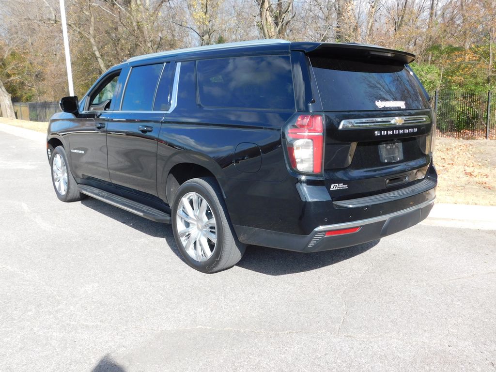Thumbnail: 2021 Chevrolet Suburban - 9