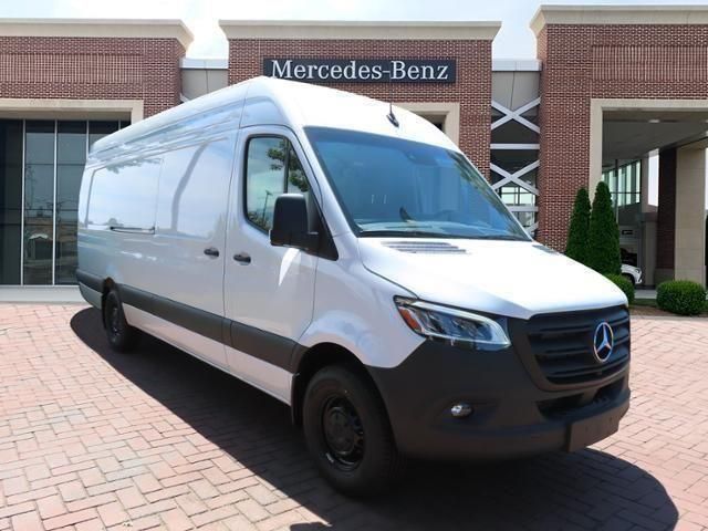 2024 Mercedes-Benz Sprinter 2500 3