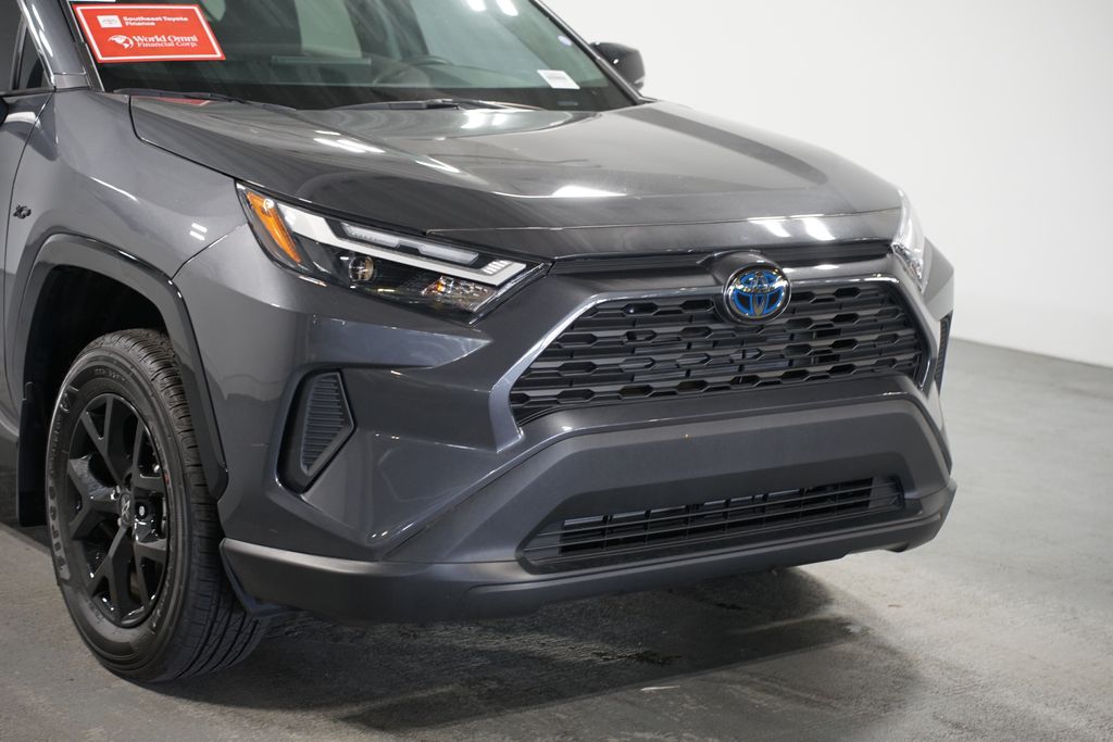 Thumbnail: 2024 Toyota RAV4 - 4