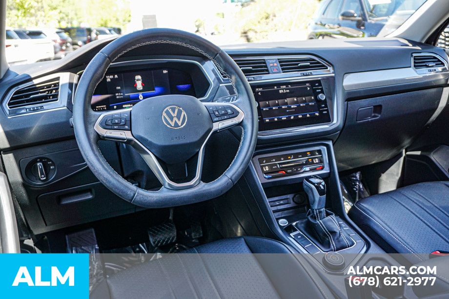 Used 2023 Black Volkswagen 2.0T SE image 26