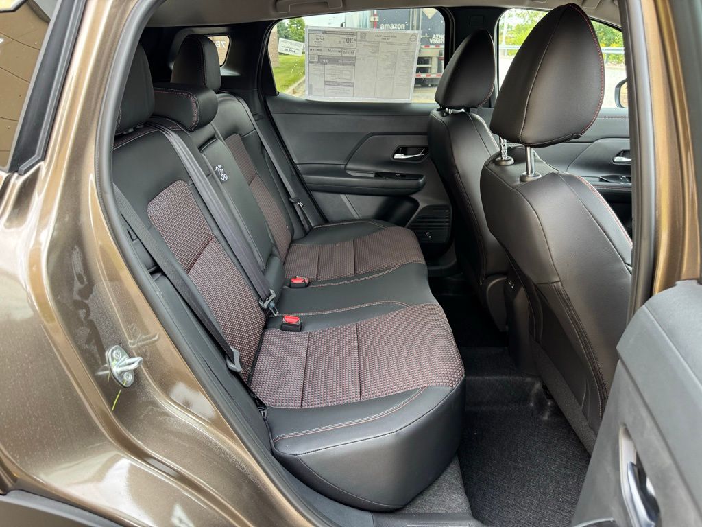 New 2026 Canyon Bronze Metallic Nissan SR image 11