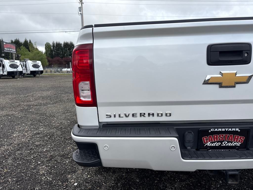 2017 Iridescent Pearl Tricoat Chevrolet Silverado 1500 High Country 4X4 Truck