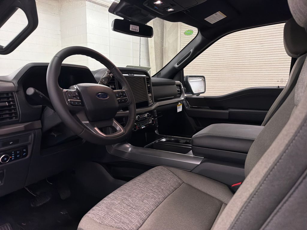 New 2026 Blue Ford XLT image 6