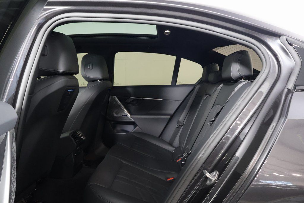 Thumbnail: 2024 BMW i5 - 11