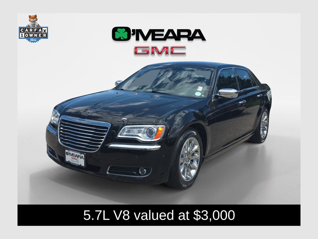 Gloss Black 2014 Chrysler 300 Sedan Rear-Wheel Drive 5-Speed Automatic
