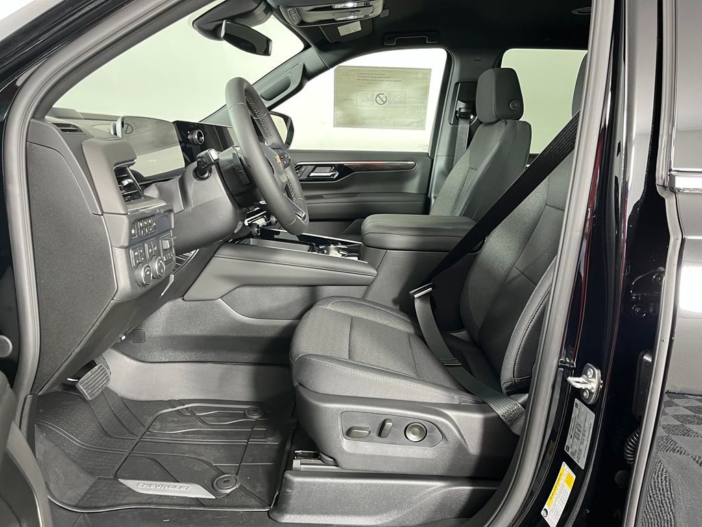 Thumbnail: 2026 Chevrolet Tahoe - 22