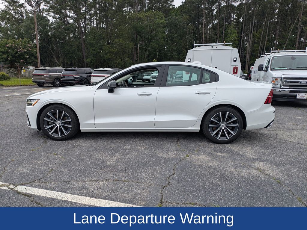 2021 Volvo S60 T5 Momentum