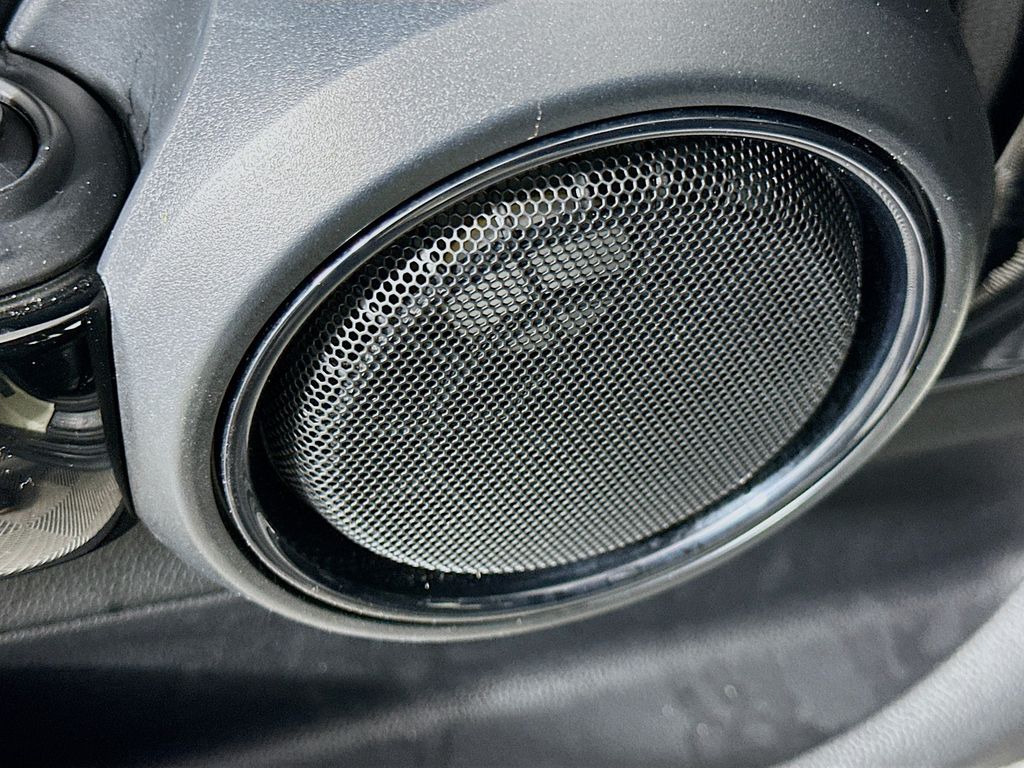 2016 MINI Cooper Base 17