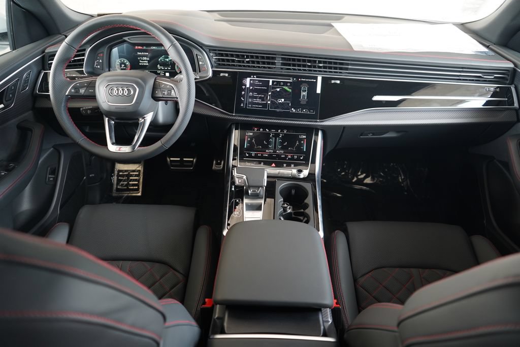 Thumbnail: 2026 Audi Q8 - 8