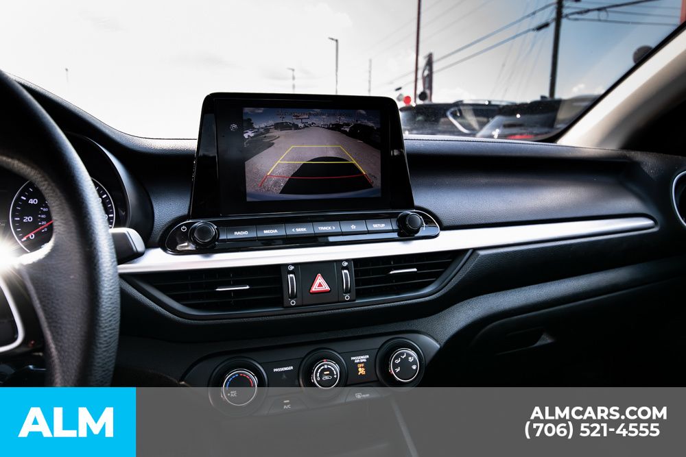 2023 Kia Forte LXS photo 17