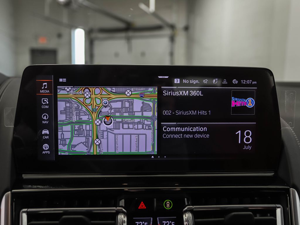 Thumbnail: 2026 BMW 8 Series - 15