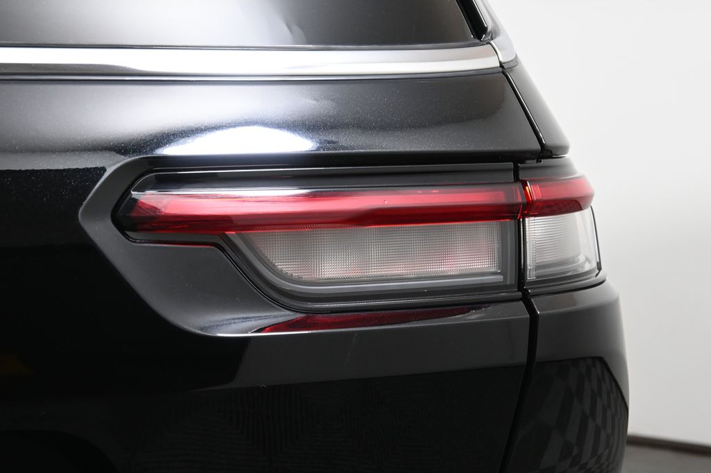 Thumbnail: 2022 Jeep Grand Cherokee L - 13