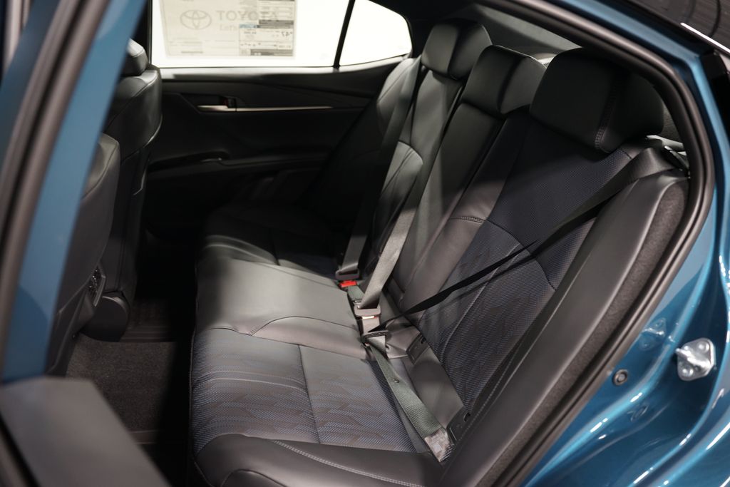 Thumbnail: 2025 Toyota Camry - 30