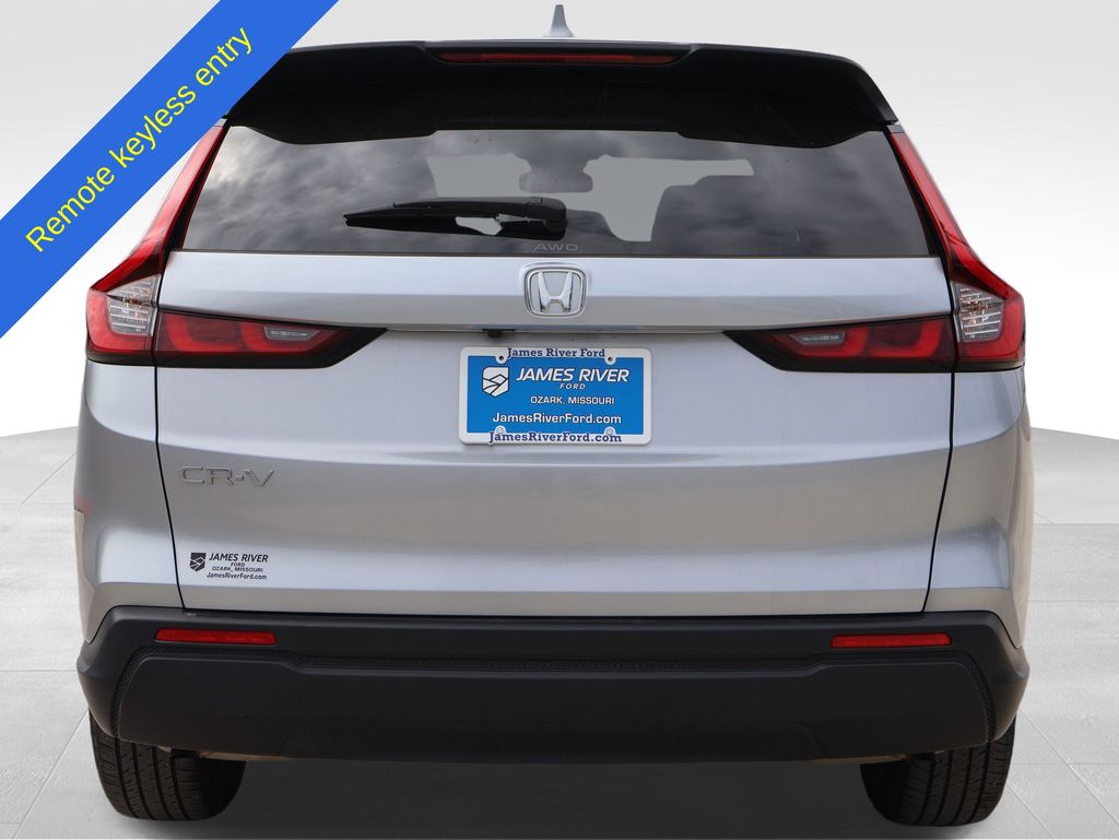 View vehicle photo 4